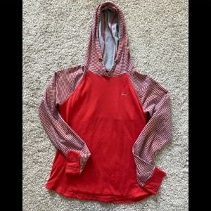 Nike Dri-Fit long sleeve sweater size Small/ hoodie